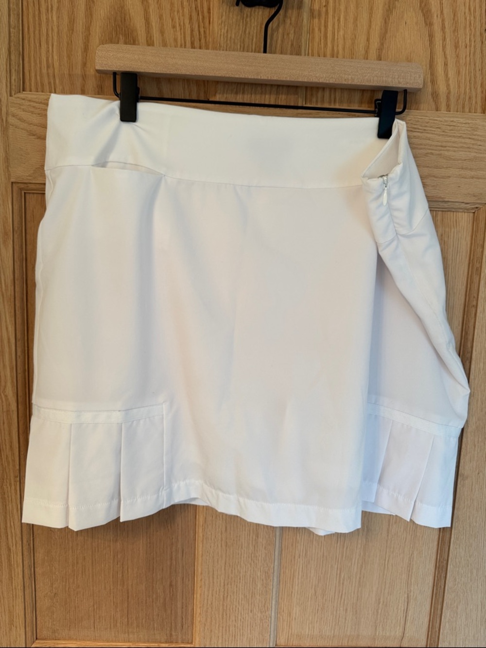 Golftini White Pleated Golf or Tennis Skort with built in shorts Size 16